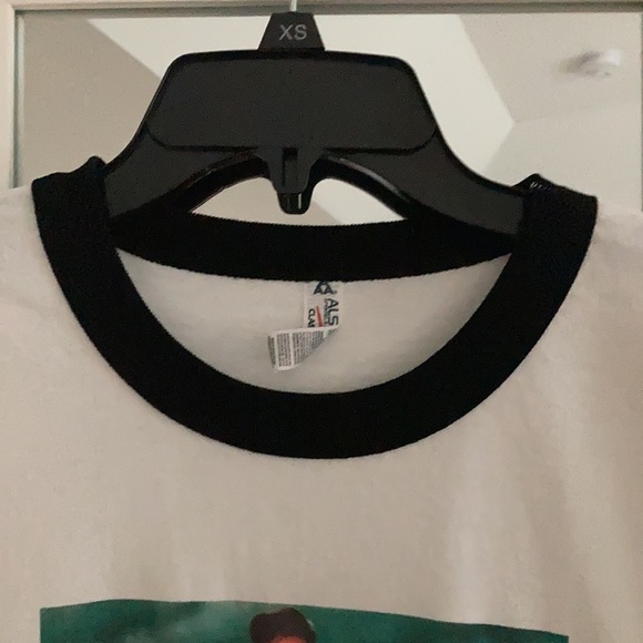 𝅺GREEN Acres tee - Picture 4 of 6